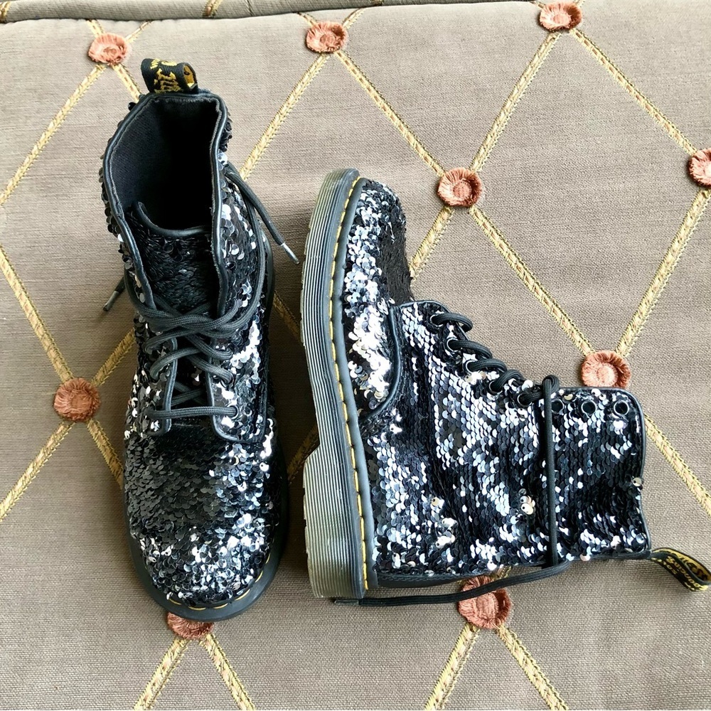 Dr. Martens Combat Boot in Pascal Black Silver Reversible Sequin (6)